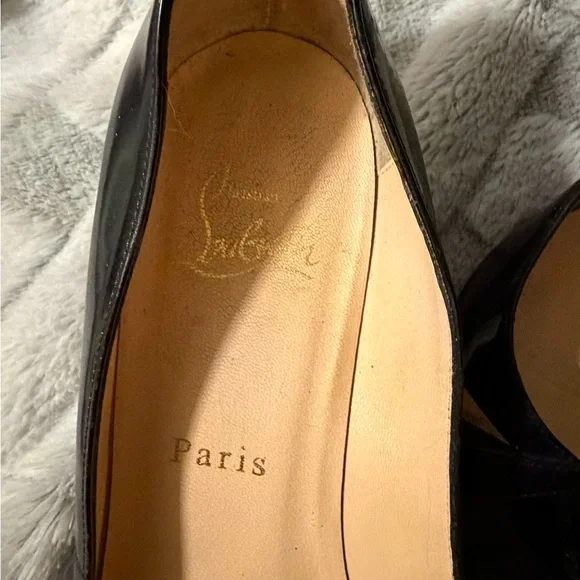 👠 CHRISTIAN LOUBOUTIN Pretty, black patent leather Open-Toe Women's Shoes 38